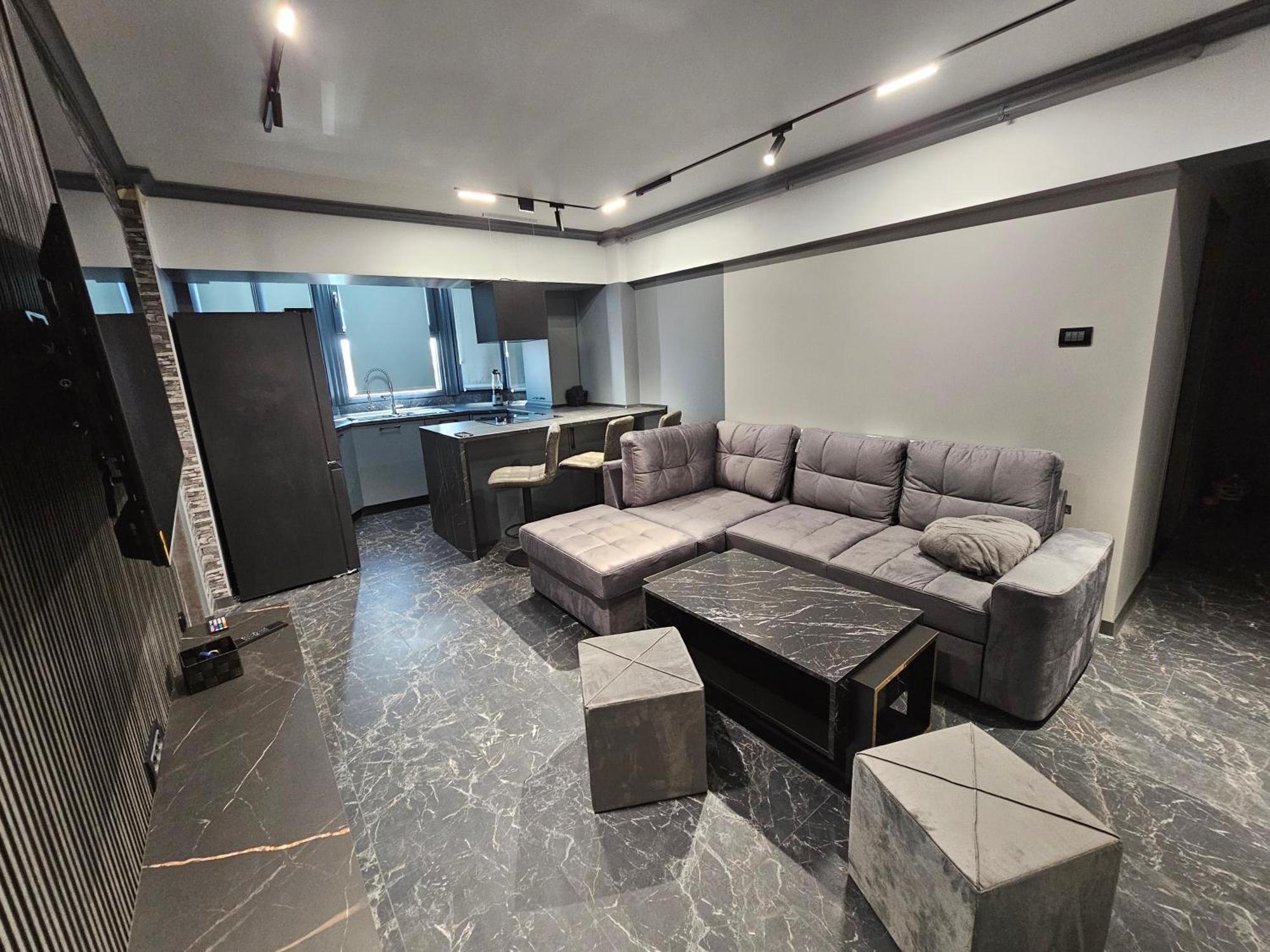 50Nuante De Gri Apartment Baia Mare Exterior photo
